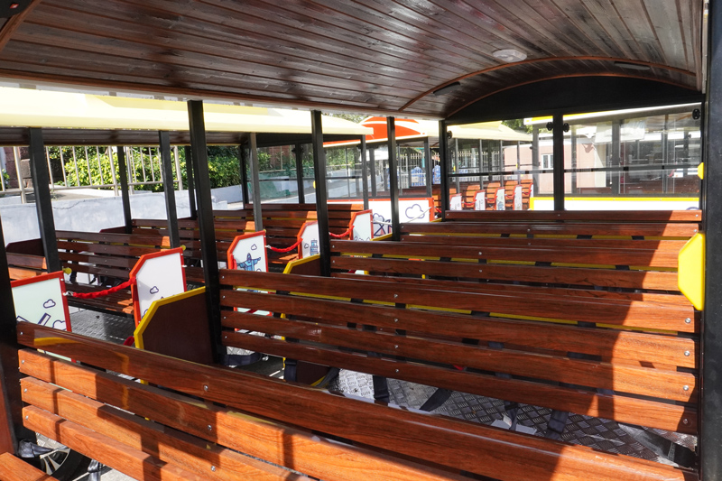 游乐园小火车车厢